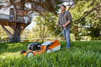 STIHL RM 248; moc 2,8KM; szerokość koszenia 46cm - 3